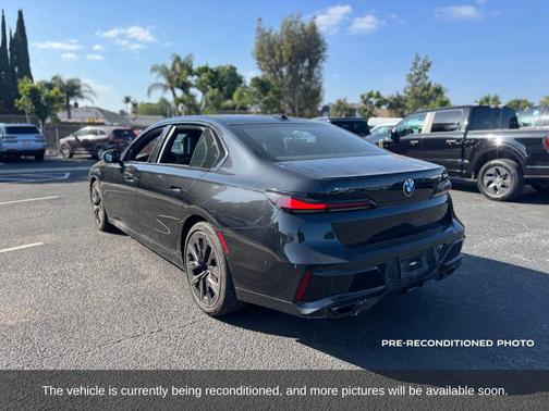 Black Sapphire Metallic 2023 BMW 760 i xDrive