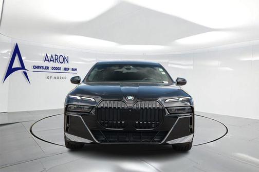 Black Sapphire Metallic 2023 BMW 760 i xDrive
