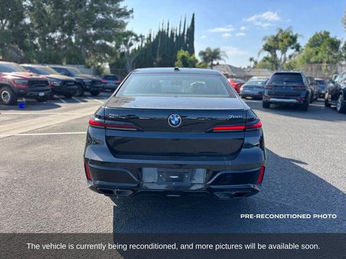 Black Sapphire Metallic 2023 BMW 760 i xDrive