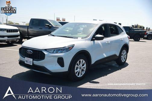 Space Silver Metallic 2025 Ford Escape Active