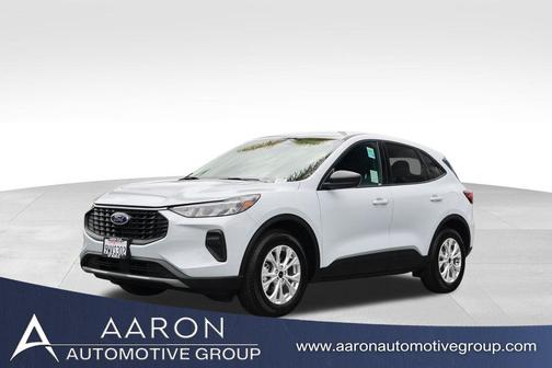 Space Silver Metallic 2025 Ford Escape Active