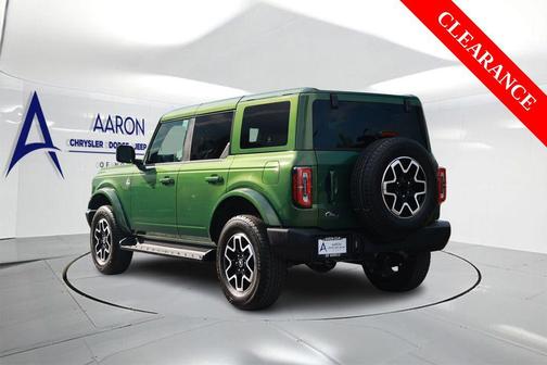 Green Metallic 2025 Ford Bronco Outer Banks