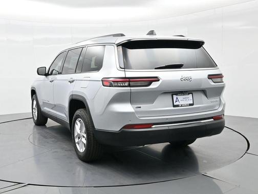 2022 Jeep Grand Cherokee L Laredo