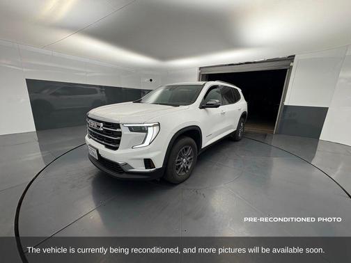 2025 GMC Acadia AWD Elevation