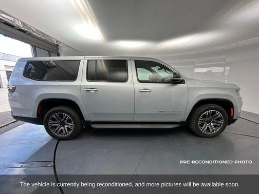 2024 Jeep Wagoneer L Series II 4x2