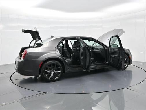 2021 Chrysler 300 S