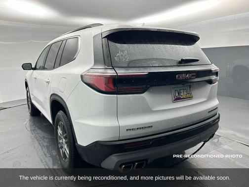 2025 GMC Acadia FWD Elevation