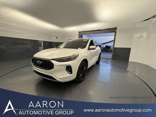 2023 Ford Escape ST-Line Elite