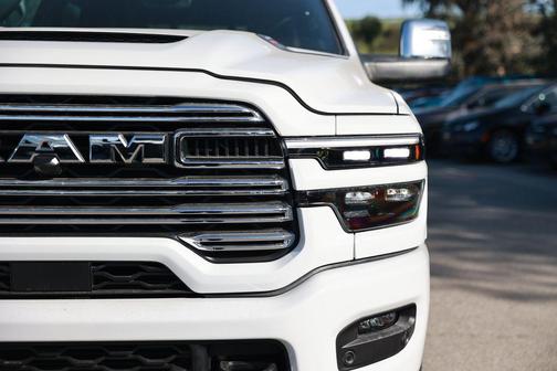 2026 RAM 3500 Laramie Crew Cab 4x4 6'4' Box