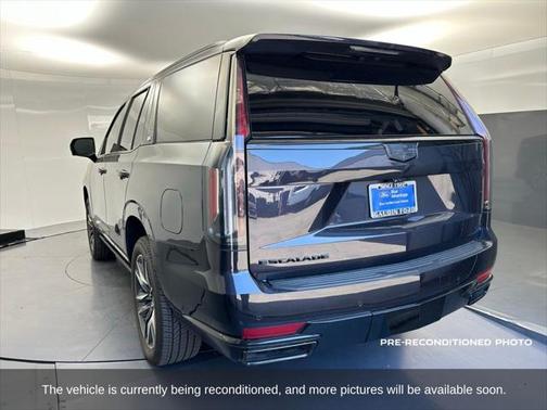 2022 Cadillac Escalade Sport Platinum