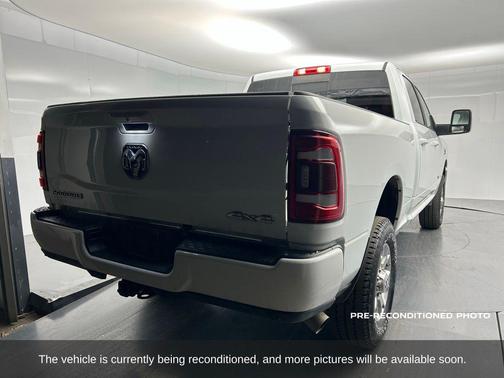 2024 RAM 2500 Laramie Crew Cab 4x4 6'4' Box