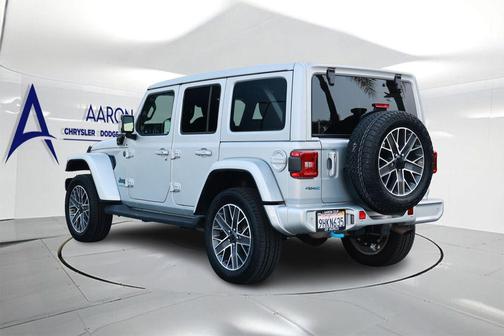 Silver Zynith Clearcoat 2024 Jeep Wrangler 4xe High Altitude