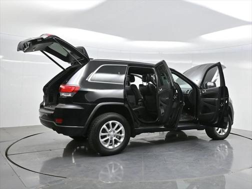 2022 Jeep Grand Cherokee Laredo