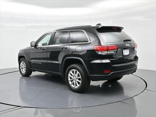 2022 Jeep Grand Cherokee Laredo