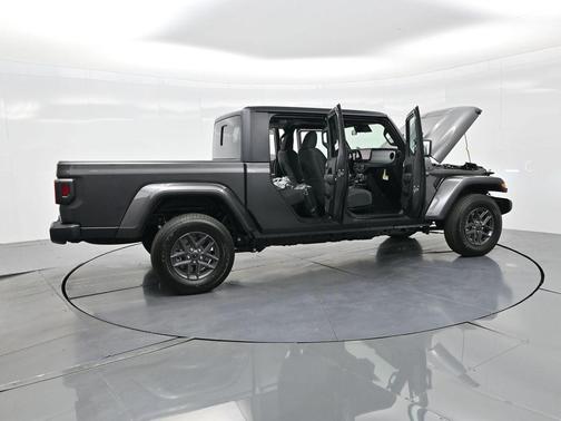 2025 Jeep Gladiator Sport S