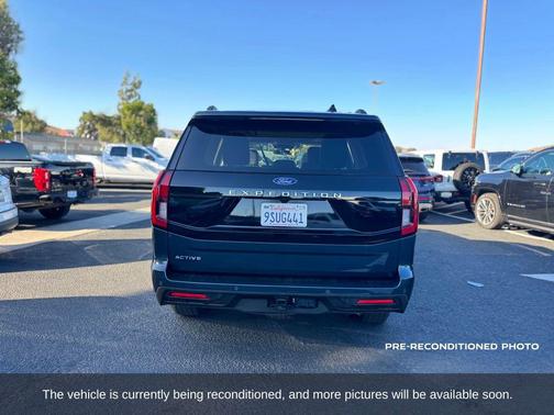 Blue Metallic 2025 Ford Expedition Active