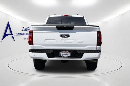 Oxford White 2025 Ford F-150 STX
