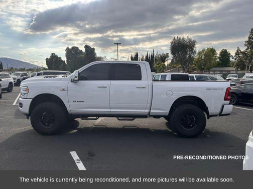 Bright White Clearcoat 2023 RAM 2500 Laramie Crew Cab 4x4 6'4' Box