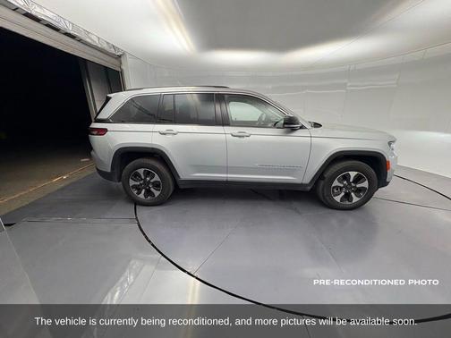 2023 Jeep Grand Cherokee 4xe Base