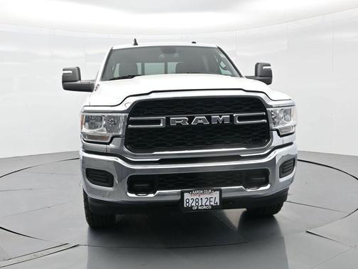 2024 RAM 2500 Tradesman Crew Cab 4x4 6'4' Box
