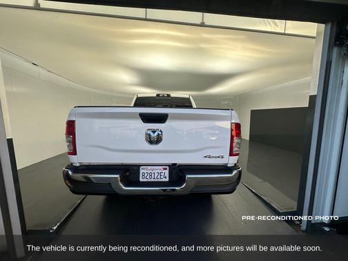 2024 RAM 2500 Tradesman Crew Cab 4x4 6'4' Box