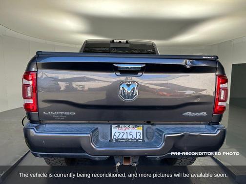 2019 RAM 2500 Limited Crew Cab 4x4 6'4' Box