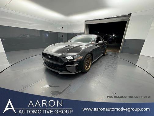 2022 Ford Mustang EcoBoost