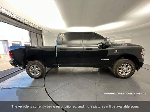 2024 RAM 2500 Laramie Crew Cab 4x4 6'4' Box