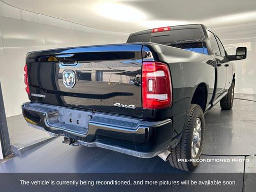 2024 RAM 2500 Laramie Crew Cab 4x4 6'4' Box