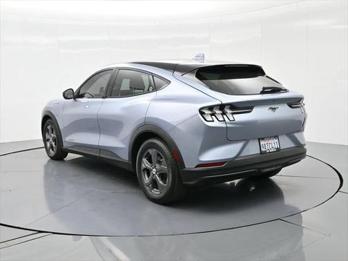 2022 Ford Mustang Mach-E Select