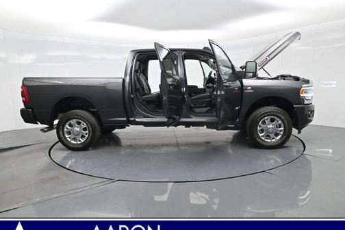 2024 RAM 2500 Laramie Crew Cab 4x4 6'4' Box