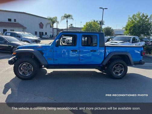Hydro Blue Pearlcoat 2020 Jeep Gladiator Rubicon
