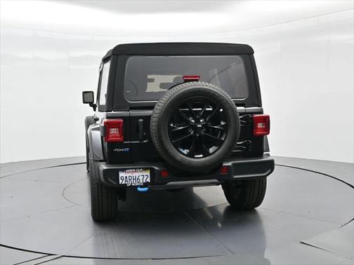 2022 Jeep Wrangler Unlimited 4xe Sahara