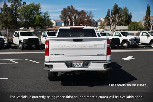 2022 Chevrolet Silverado 1500 Custom