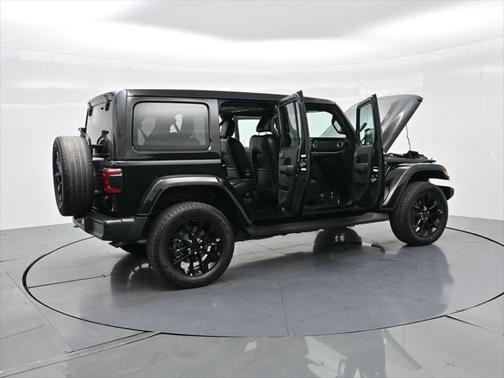 2022 Jeep Wrangler Unlimited 4xe Sahara