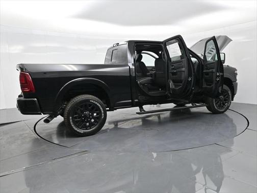 2025 RAM 3500 Limited Crew Cab 4x4 6'4' Box