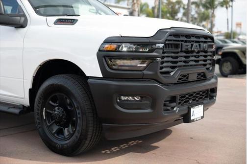 2025 RAM 2500 Tradesman Crew Cab 4x2 8' Box