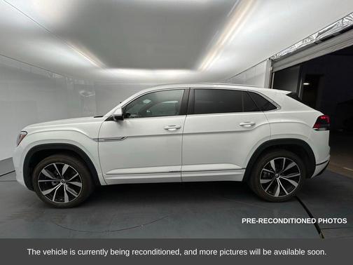 2024 Volkswagen Atlas Cross Sport 2.0T SEL Premium