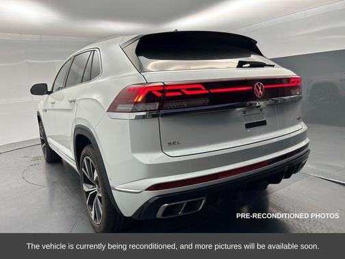2024 Volkswagen Atlas Cross Sport 2.0T SEL Premium