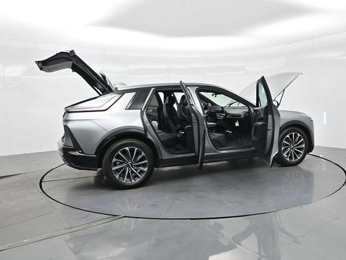 2025 Cadillac LYRIQ Sport