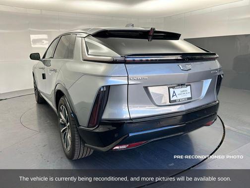 2025 Cadillac LYRIQ Sport