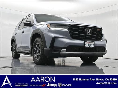 2023 Honda Pilot AWD TrailSport