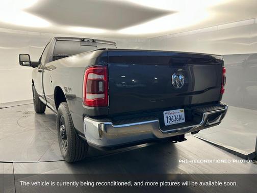 2023 RAM 2500 Tradesman Regular Cab 4x2 8' Box