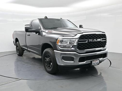 2023 RAM 2500 Tradesman Regular Cab 4x2 8' Box