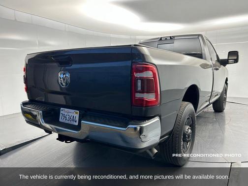 2023 RAM 2500 Tradesman Regular Cab 4x2 8' Box