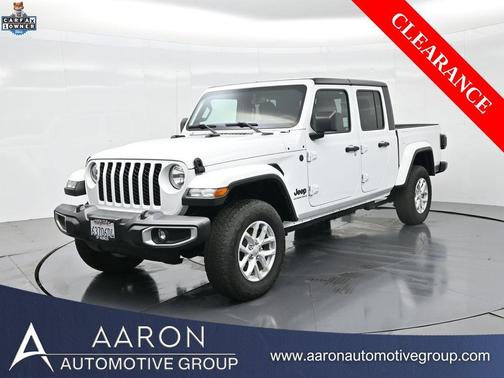 2023 Jeep Gladiator Sport S