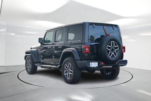 2026 Jeep Wrangler 4-Door Sahara 4x4