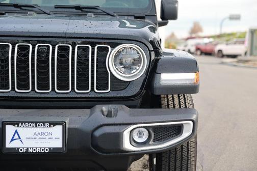 2026 Jeep Wrangler 4-Door Sahara 4x4