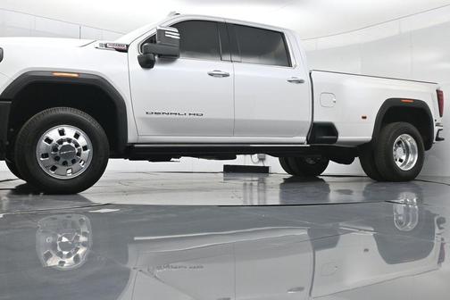 2025 GMC Sierra 3500 Denali