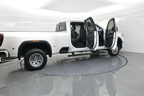 2025 GMC Sierra 3500 Denali